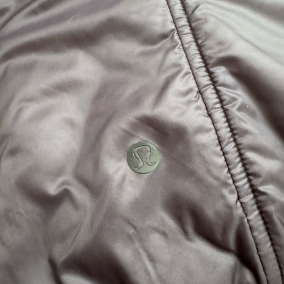 Lululemon Scuba Hoodie Glyde Jacket Boysenberry Size 4 PrimaLoft - Picture 6 of 9